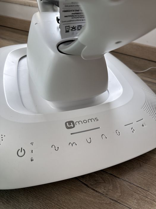 Електрическа бебешка люлка mamaRoo 5.0