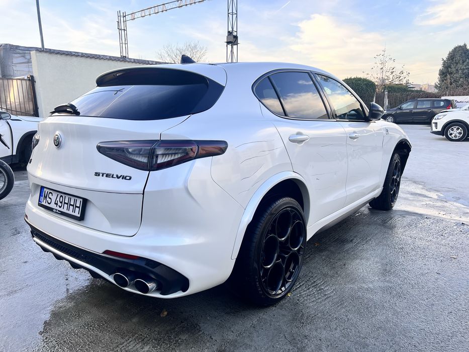 Alfa Romeo Quadrifoglio 2021 avariat.