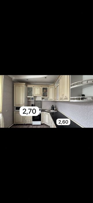 Продаю кухню 5 метра — отличное состояние!