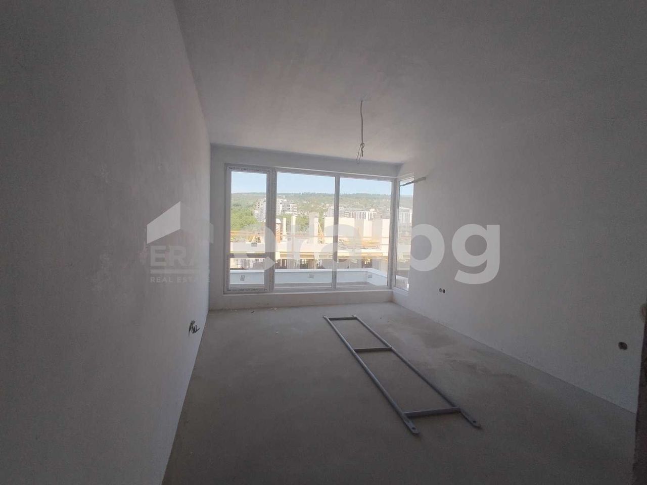 Продава се Двустаен апартамент в Варна, Възраждане 1 - 90 кв.м за 1283 €/кв.м - Снимка #1
