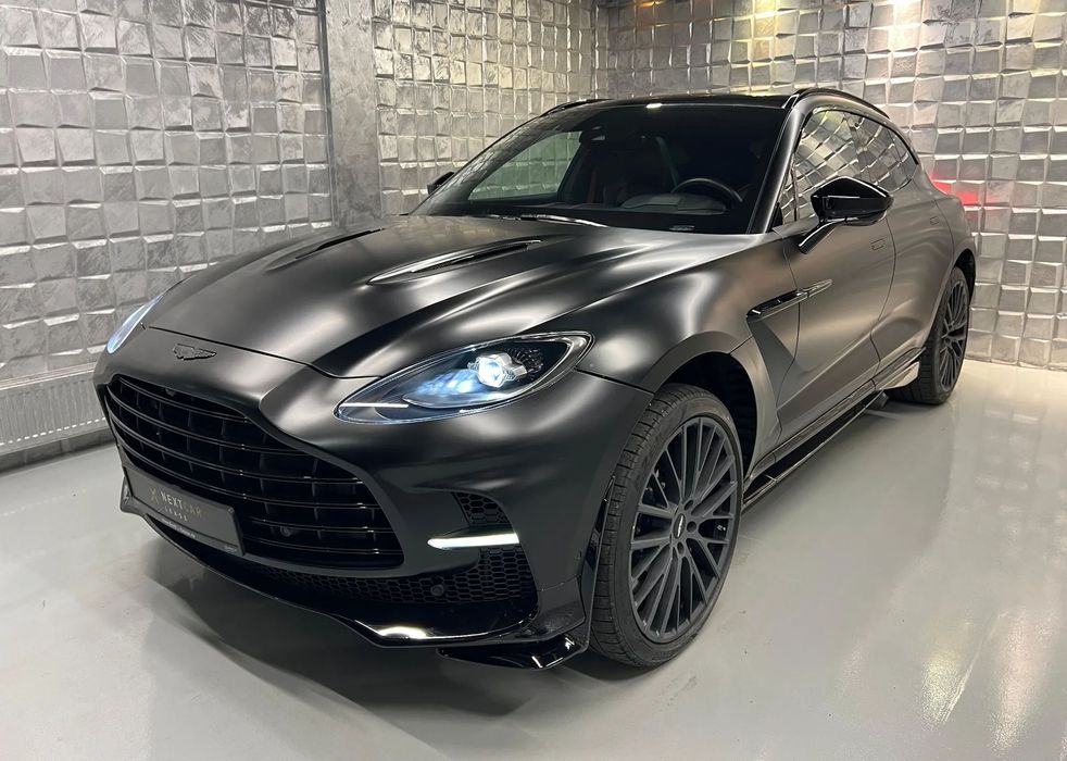 Aston Martin DBX