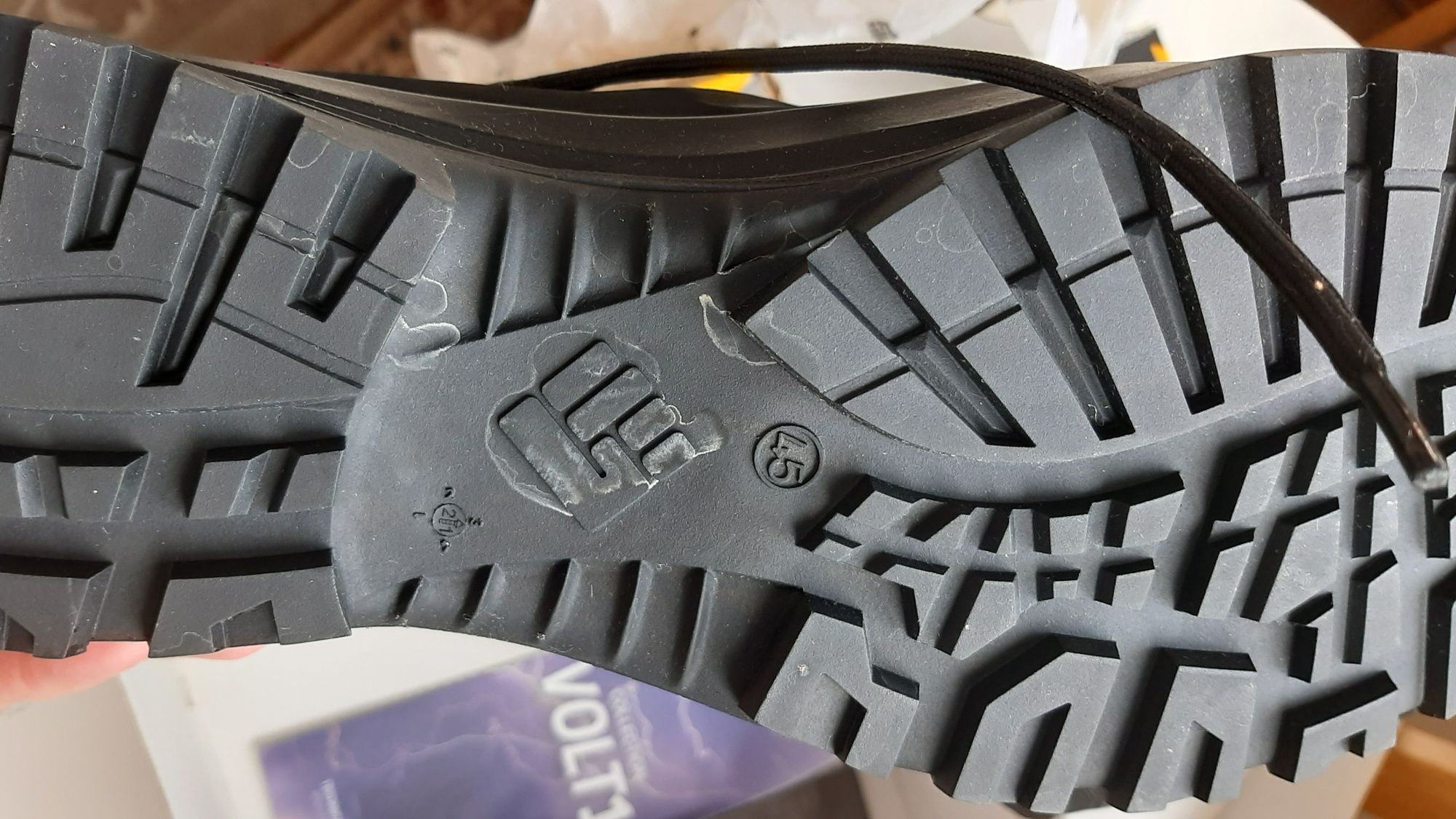 Pantofi de protectie munca VOLT 1 . made in Potugal mas.45.