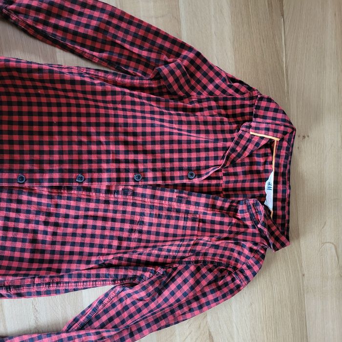 Vesta, cămăși H&M și tricou