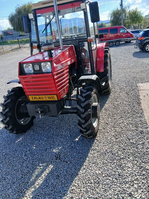 Vând tractor UTB. /Universal an 2003,