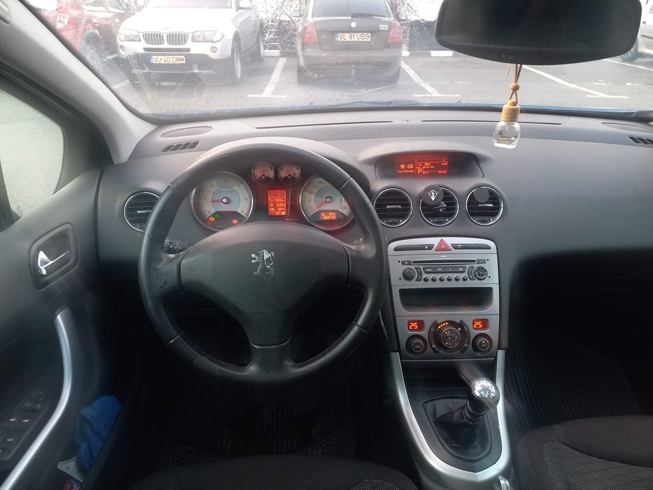 Peugeot 308 1.6 hdi 7 locuri panoramic