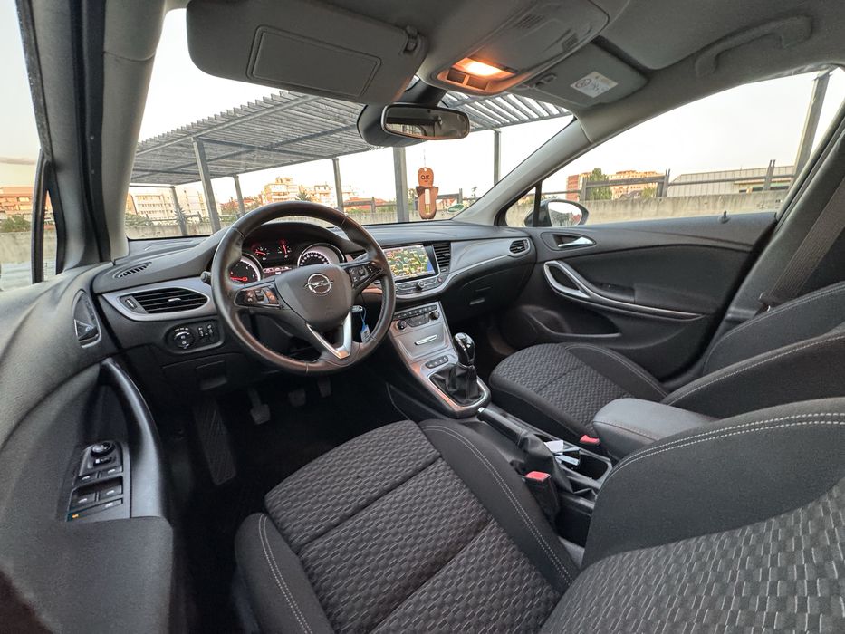 Opel Astra K Exklusiv 1.6Diesel 110cp EURO6 Navigatie Parktronic Led