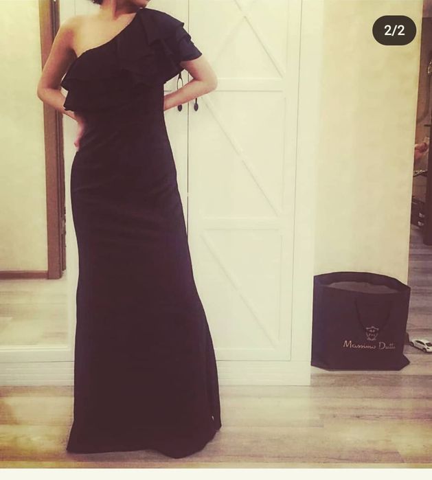 Новое платье с этикеткой