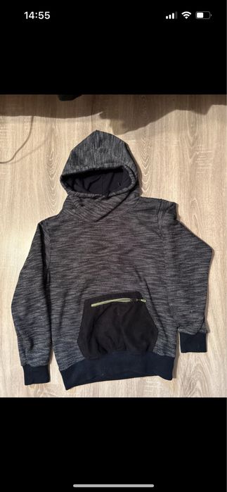 Hanorac  marimea M si L