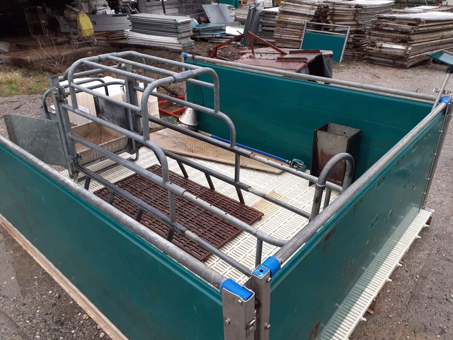 Boxe de fatare-individuale(asteptare). Cusca. Adepatoare,boxa completa