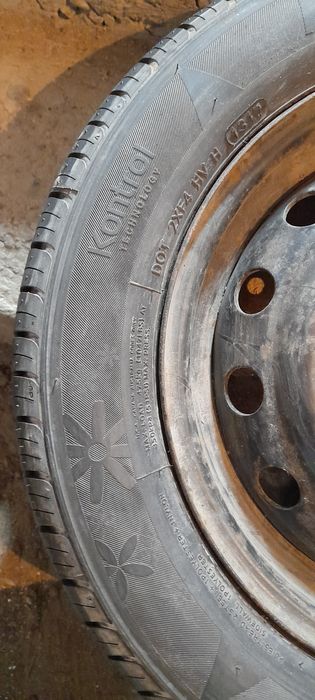 Cauciucuri de iarna cu jante de tablă