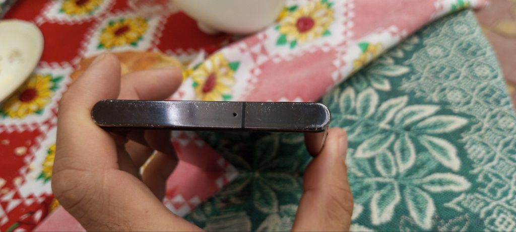 Samsung S22 ultra 12/256 gb sotiladi