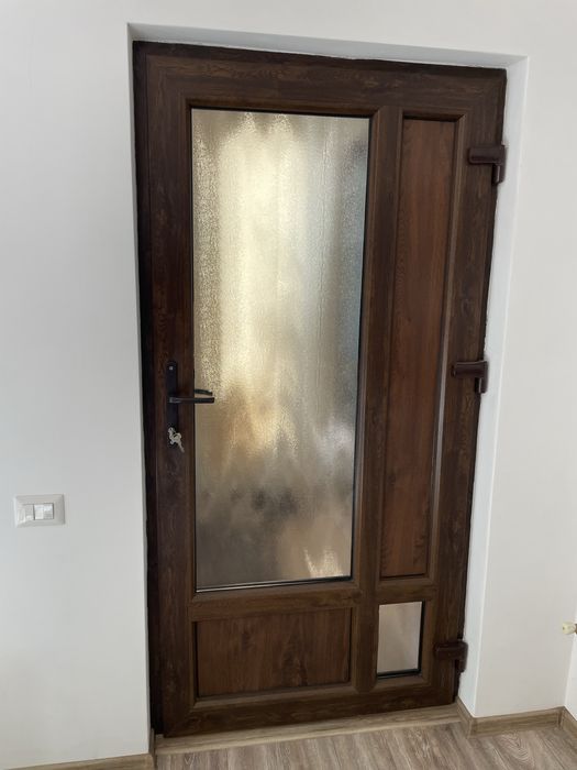 Usa pvc nuc 100/200 dreapta