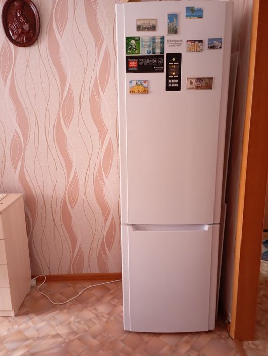 Продам холодильник