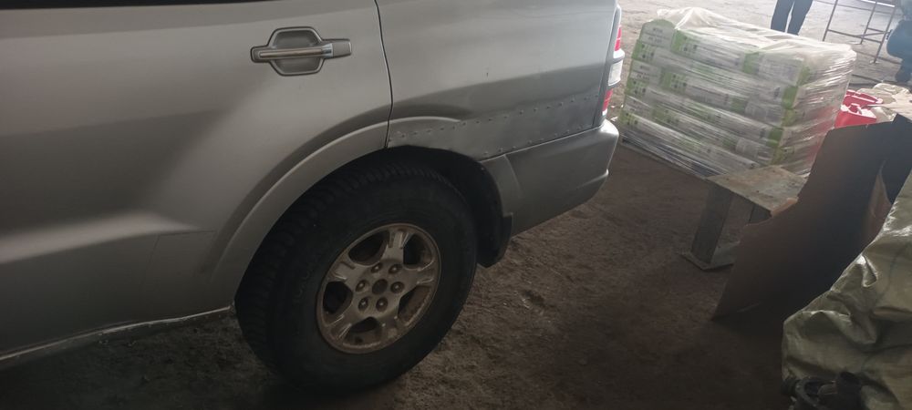 Vand Mitsubishi Pajero