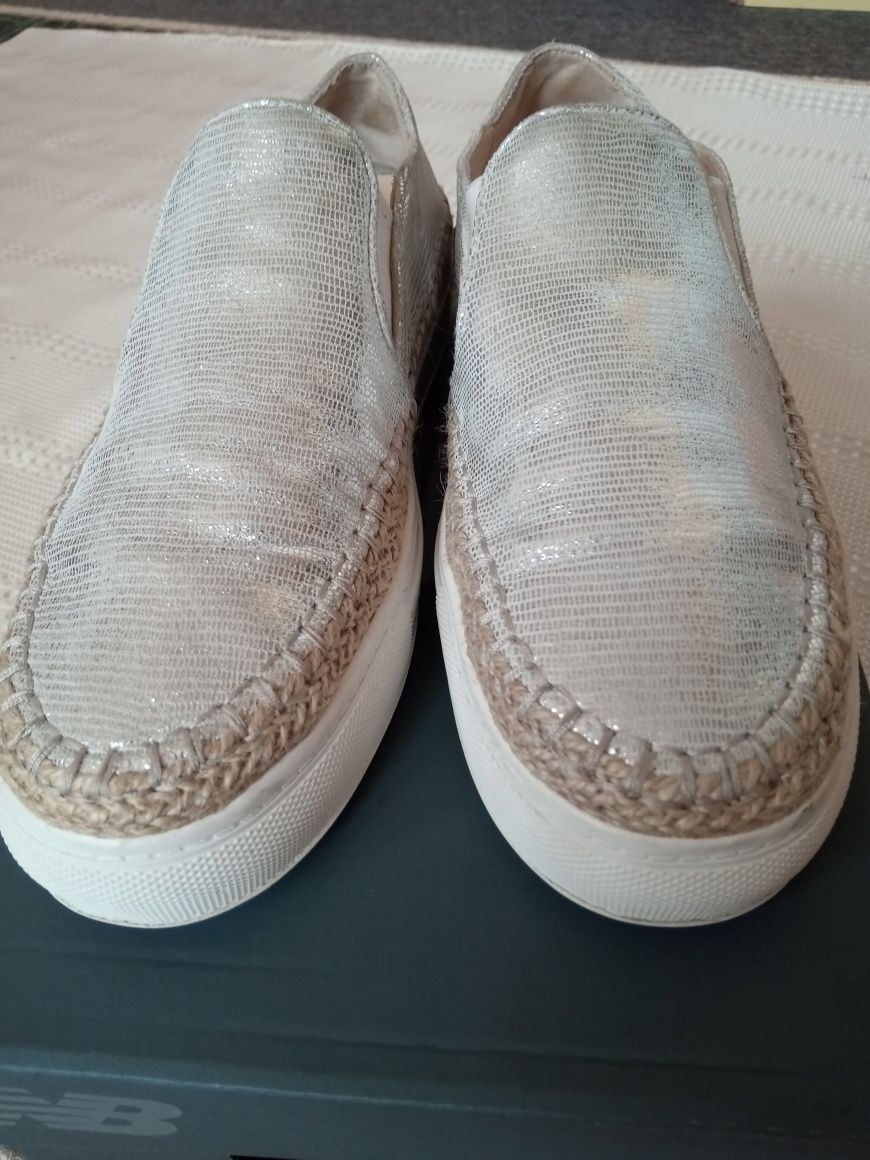 Zara Women Silver piele mărimea 39 ca noi