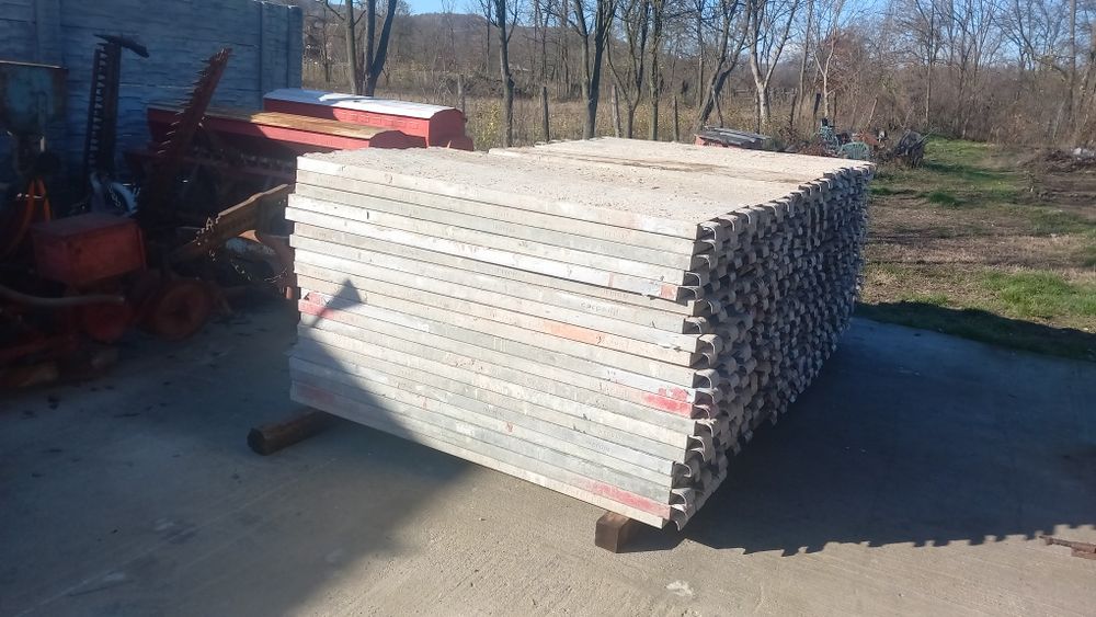 Panouri metalice pt schela