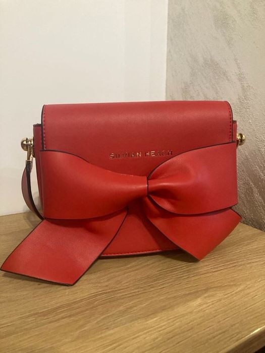 Намалена цена!!!Червена кожена чанта SILVIAN HEACH