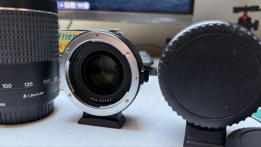 Canon M50 с аксесоари, обективи, базов видео-комплект.