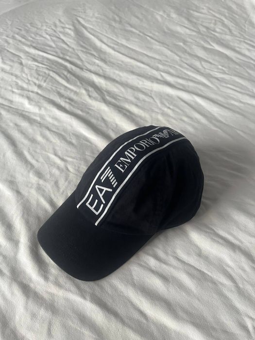 Emporio armani кепка оригинальная
