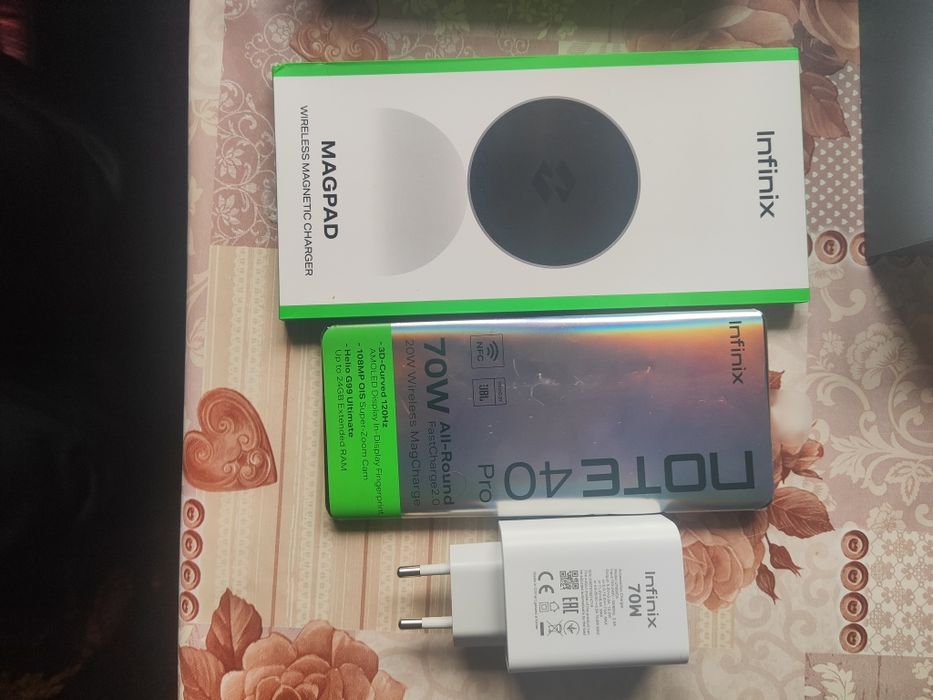 Продавам нов Infinix Note 40 pro 8+8/256 с гаранция от Yettel!!!