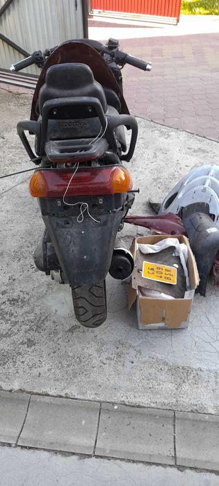 Vand Scuter Kymco pentru piese