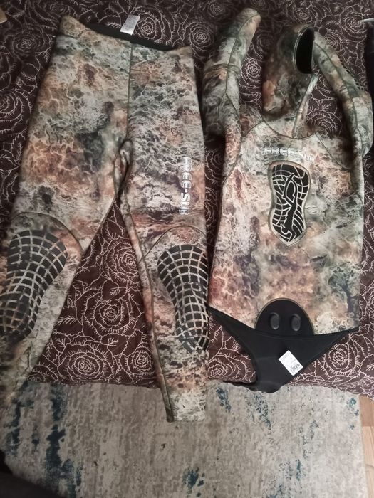 Продам подводный костюм, для подводной охоты.