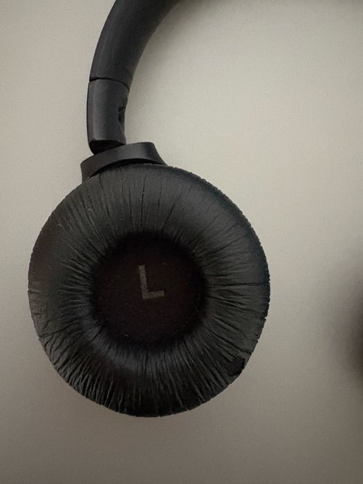 casti wirles JBL ca noi