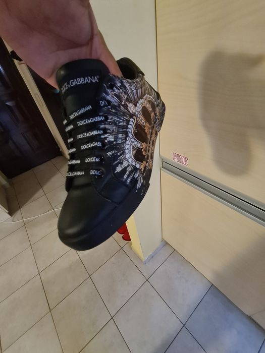 Vând adidasi Dolce Gabbana