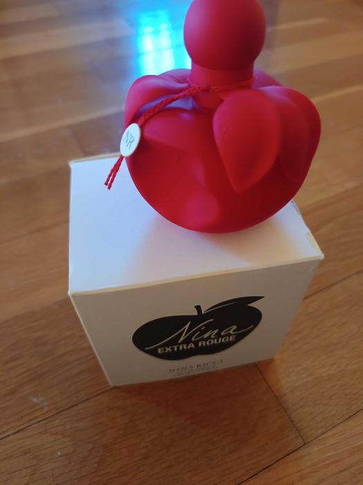 Nina Ricci Nina Extra Rouge EDP 80ml за Жени, нов
