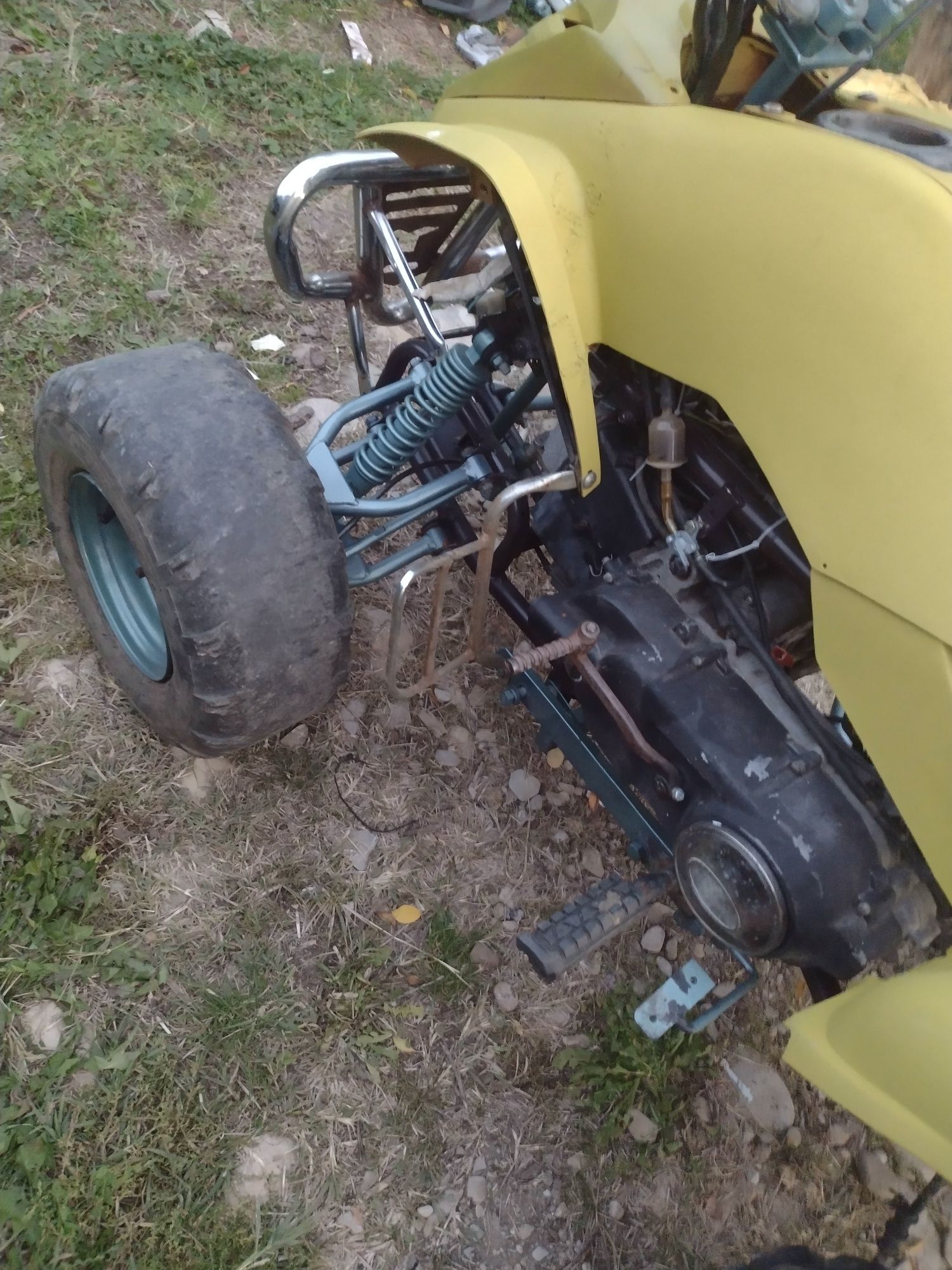Vând ATV motor de 200cc