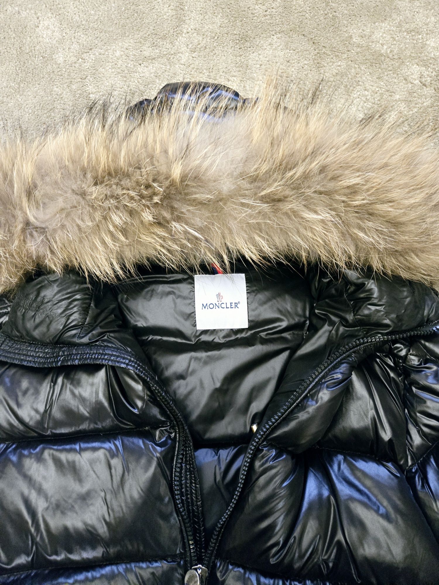 Мъжко яке MONCLER с естествен пух