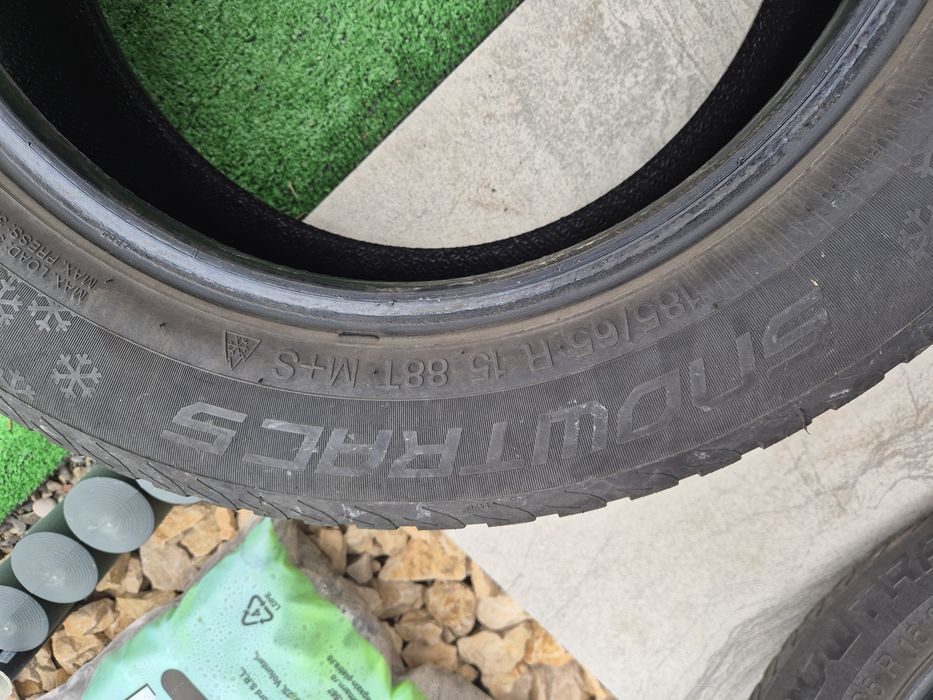 Vând cauciucuri 185/65/15 M+S 2și2 imp Germania