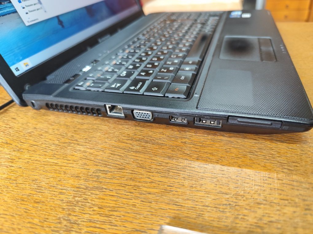 Лаптоп Lenovo G560