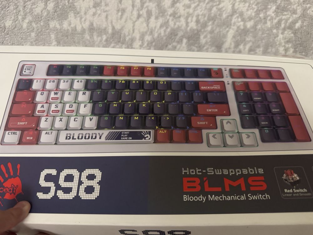 Игровые девайсы/переферия/наушники/клавиатура/HyperX/AJAZZ