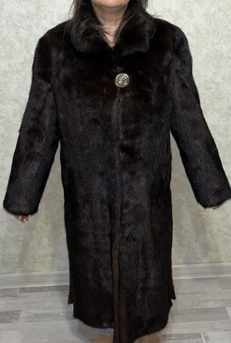 Шуба норкрвая коричневая длинная