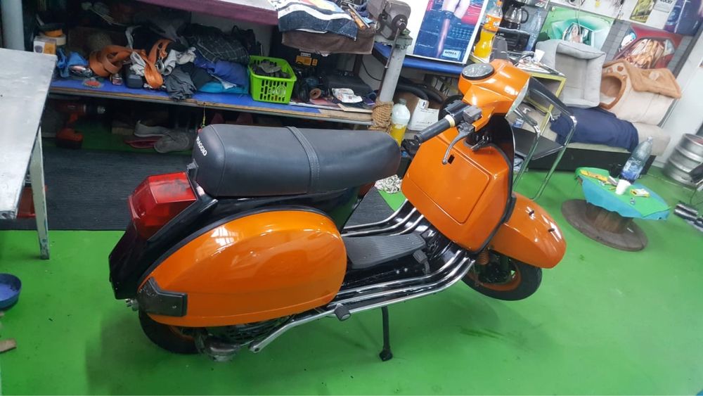Piaggio Vespa PX125