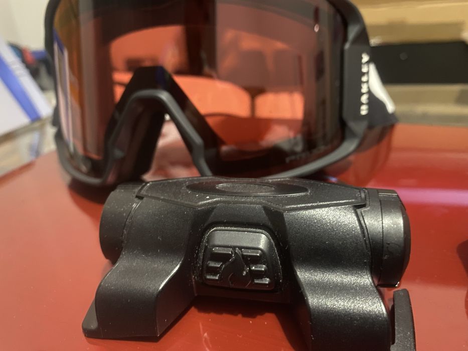 Oakley Inferno ски / сноуборд маска