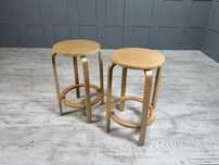 Високи табуретки - Alvar Aalto Р411