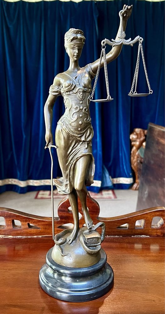 Statuetă Bronz “Justiția” *** vintage / antic / vechi / retro ***