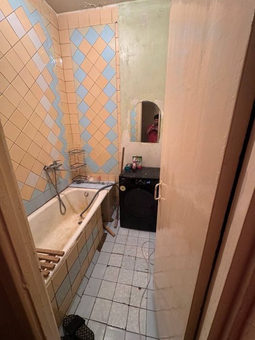 х Чиланзар 14 квартал 2/4/4 Орт.Жуковския Больница,Продается