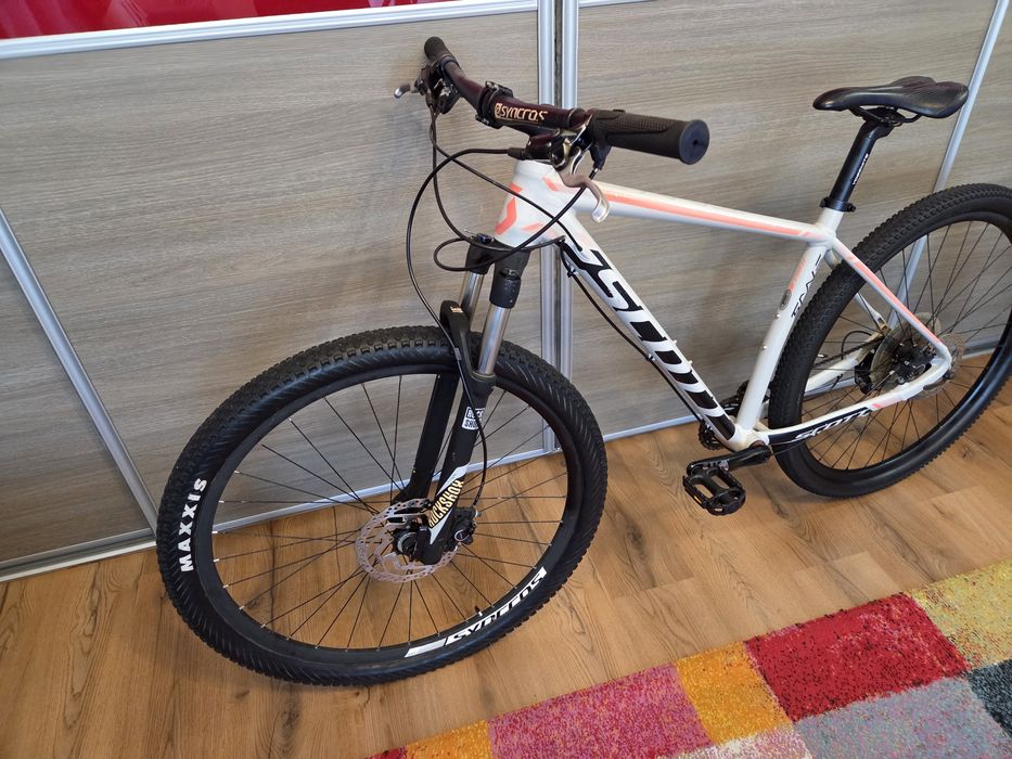 Bicicleta 29 Scott Scale RockShox