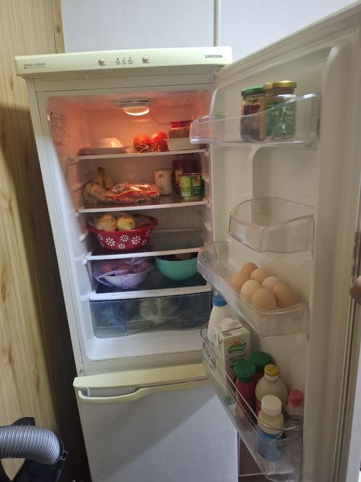 Продам холодильник