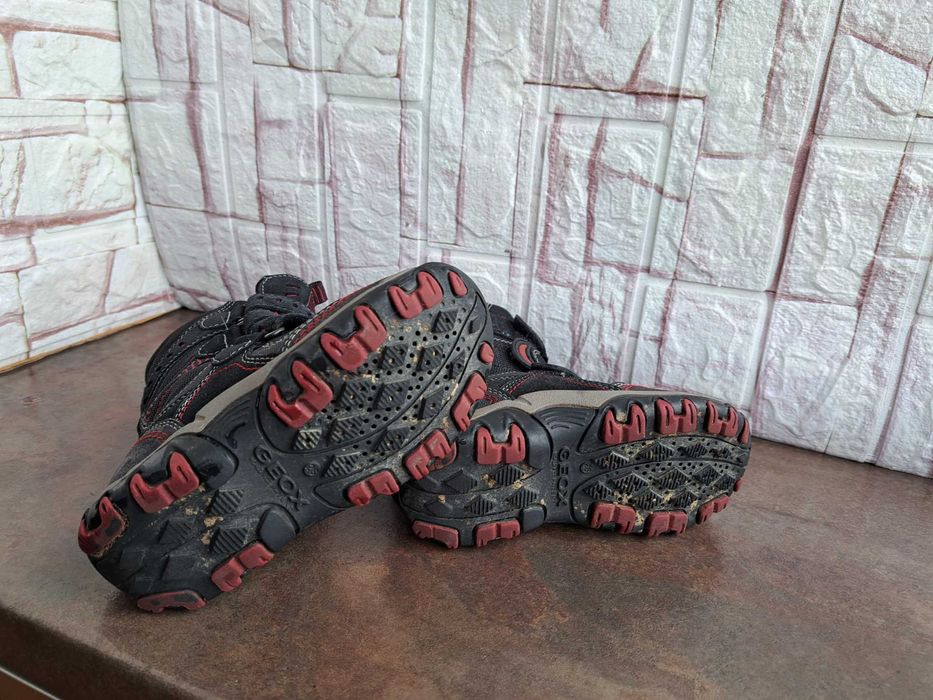 детски ботуши,зимни обувки,боти,апрески,Geox номер26 за момче,геокс