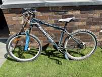 Bicicleta MTB Kross, roti pe 26, suspensie fata, frane disc hidraulice