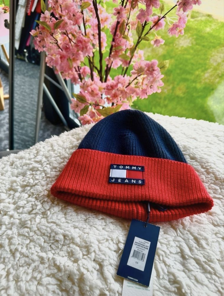 Caciula unisex tommy  jeans noua