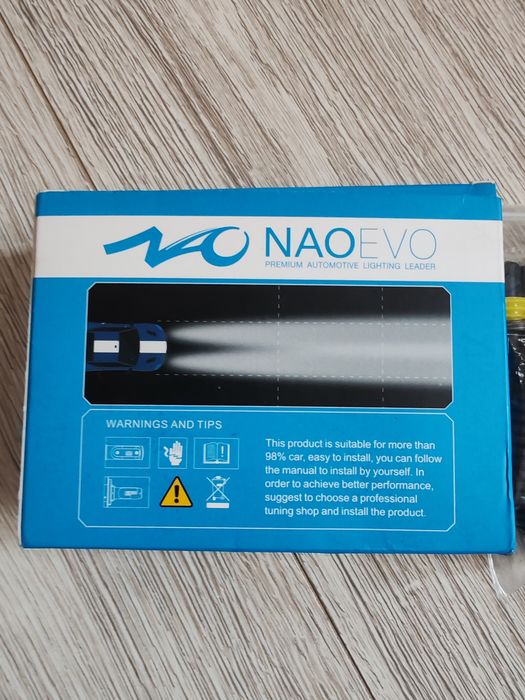 Set de 2 becuri led H11 cu răcire pe radiator.