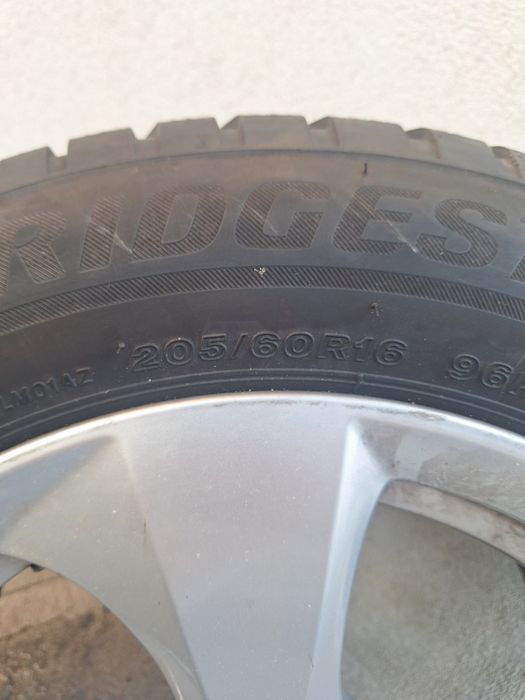 Гуми с джанти за BMV Bridgestone