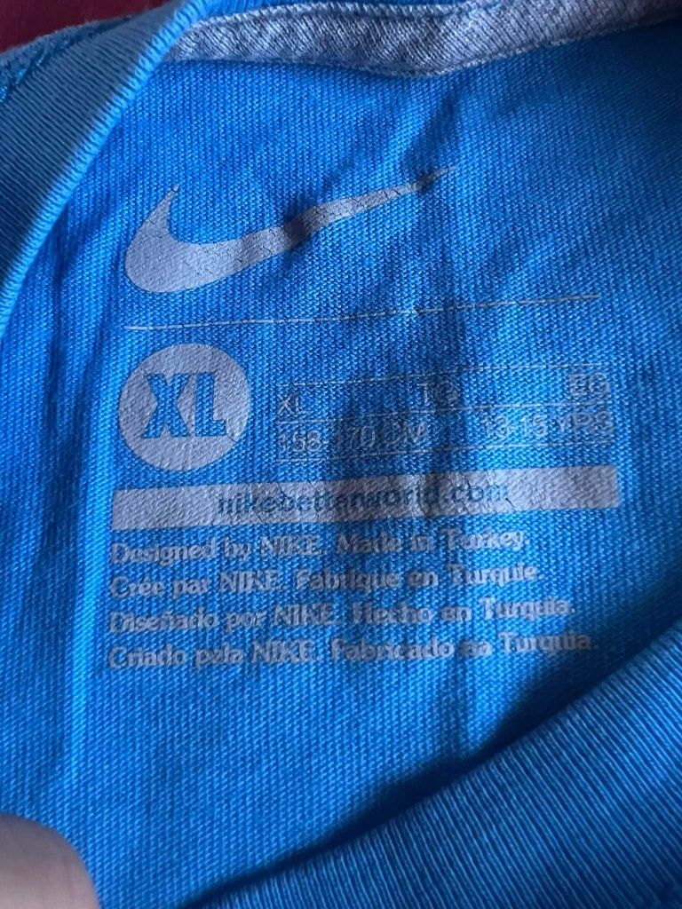 Тениски Guess,Nike.