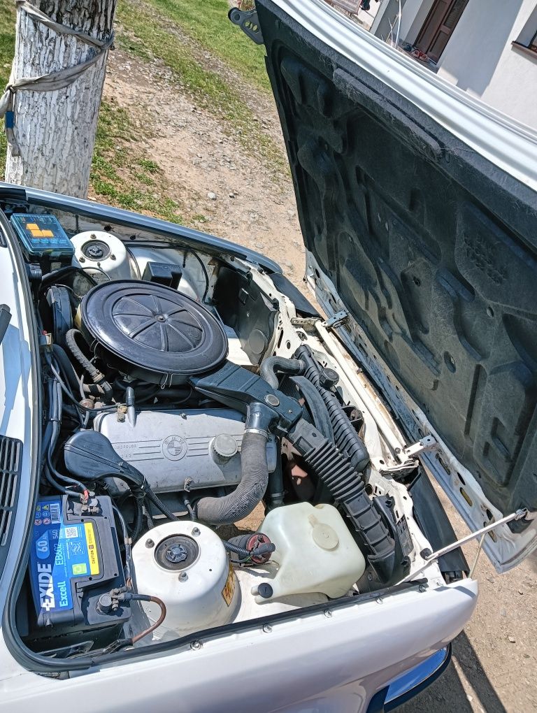 Vând BMW E30 316 1.8 1985