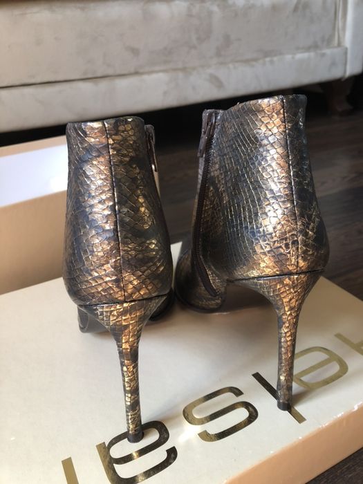 Cizme de piele stiletto